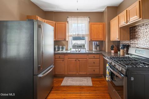 901 S Holmes Street Glenville NY 12302