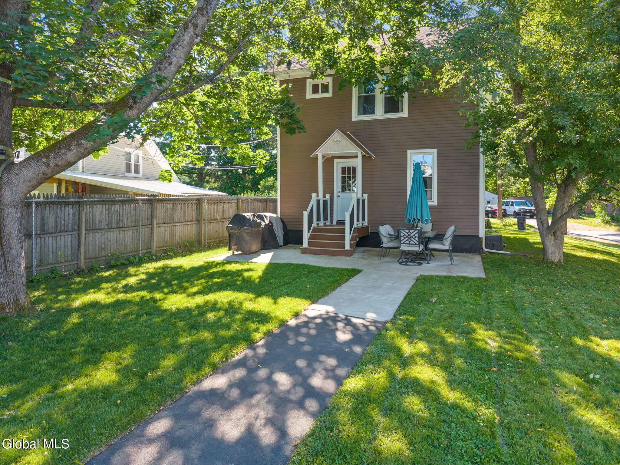 901 S Holmes Street Glenville NY 12302