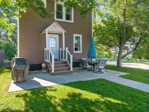 901 S Holmes Street Glenville NY 12302