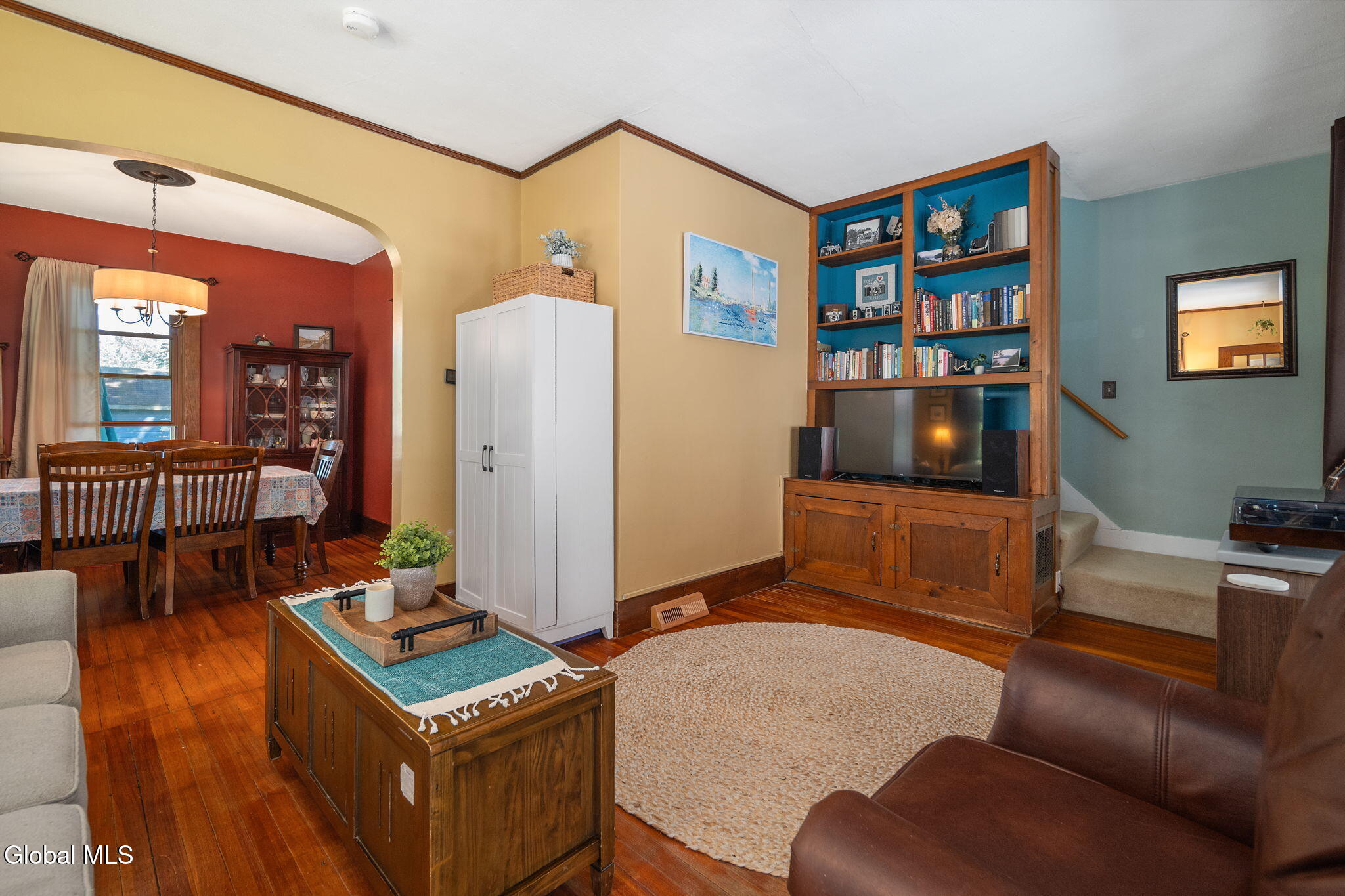 901 S Holmes Street Glenville NY 12302