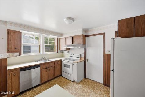 79 Edgecomb Street Albany NY 12209