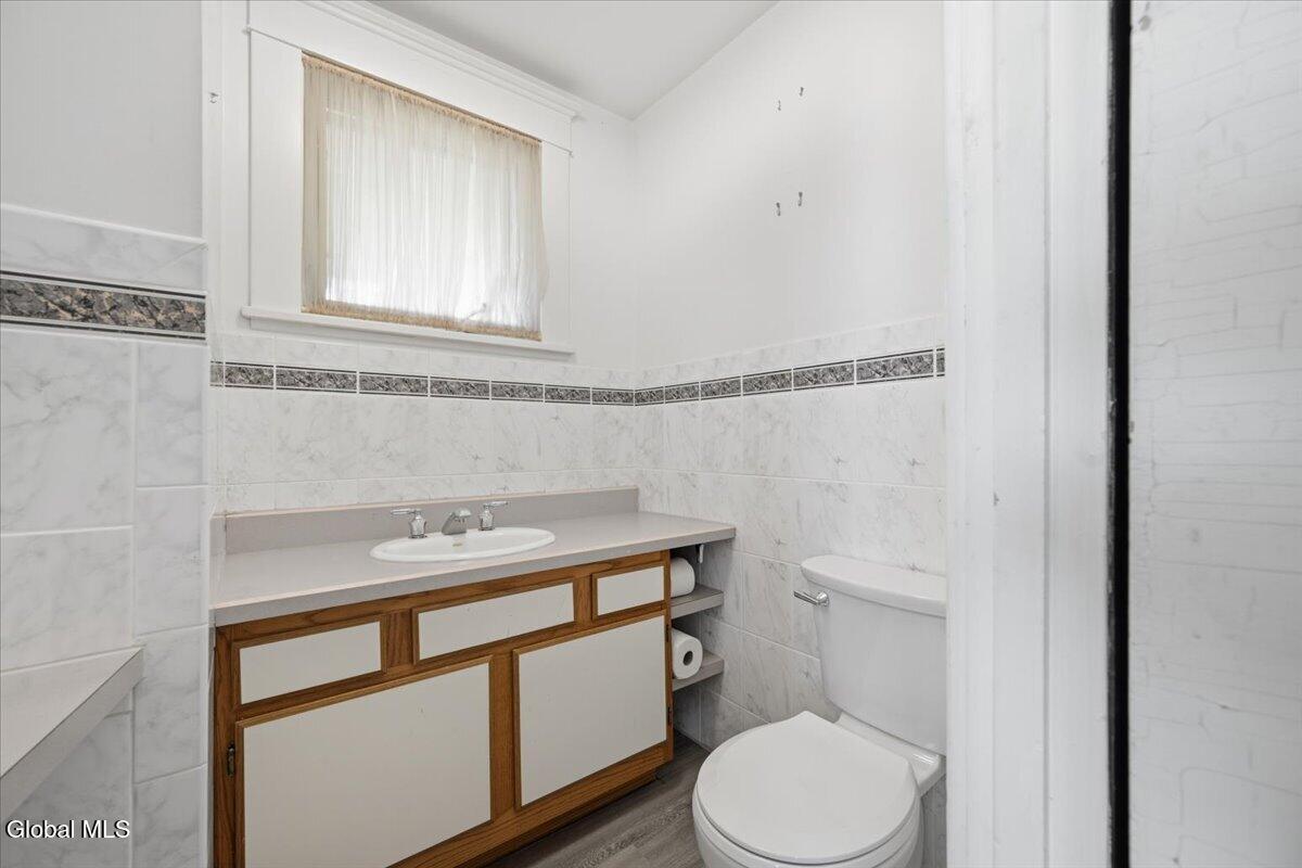 79 Edgecomb Street Albany NY 12209