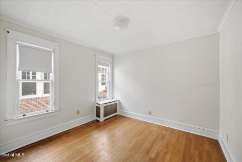 79 Edgecomb Street Albany NY 12209