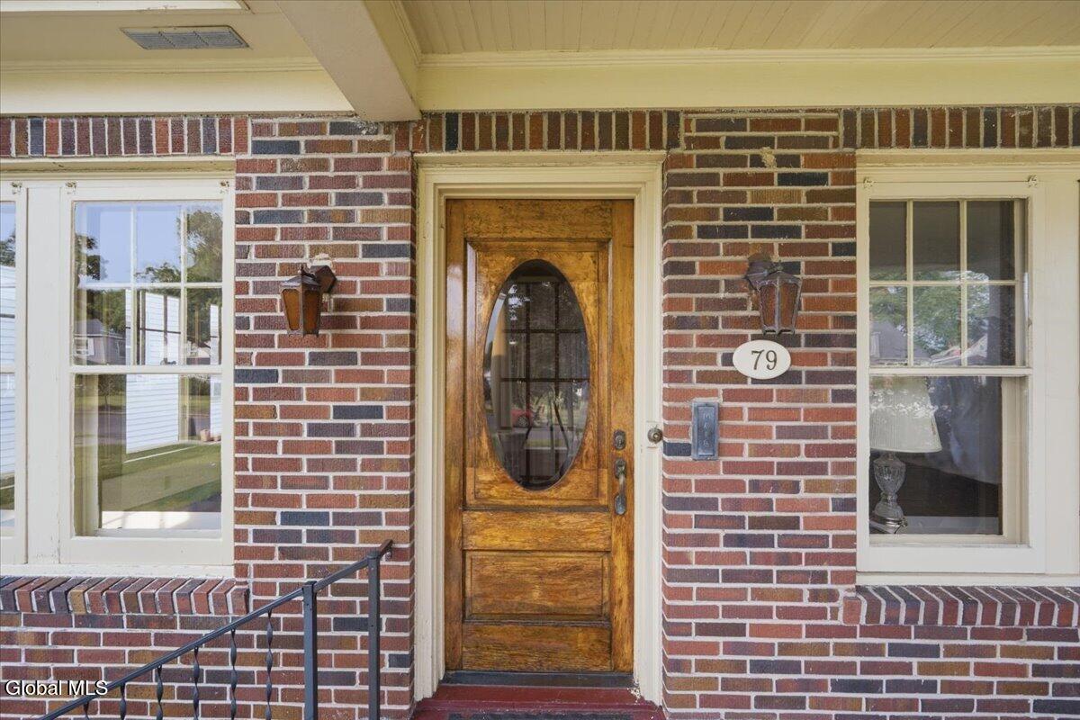 79 Edgecomb Street Albany NY 12209