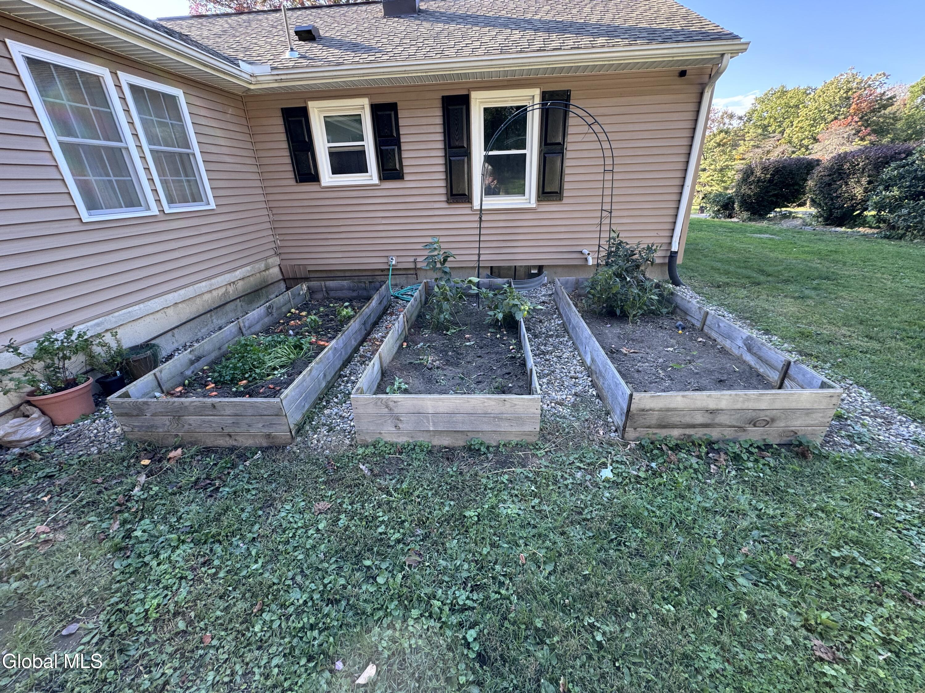 19 Starr Road Schaghticoke NY 12182