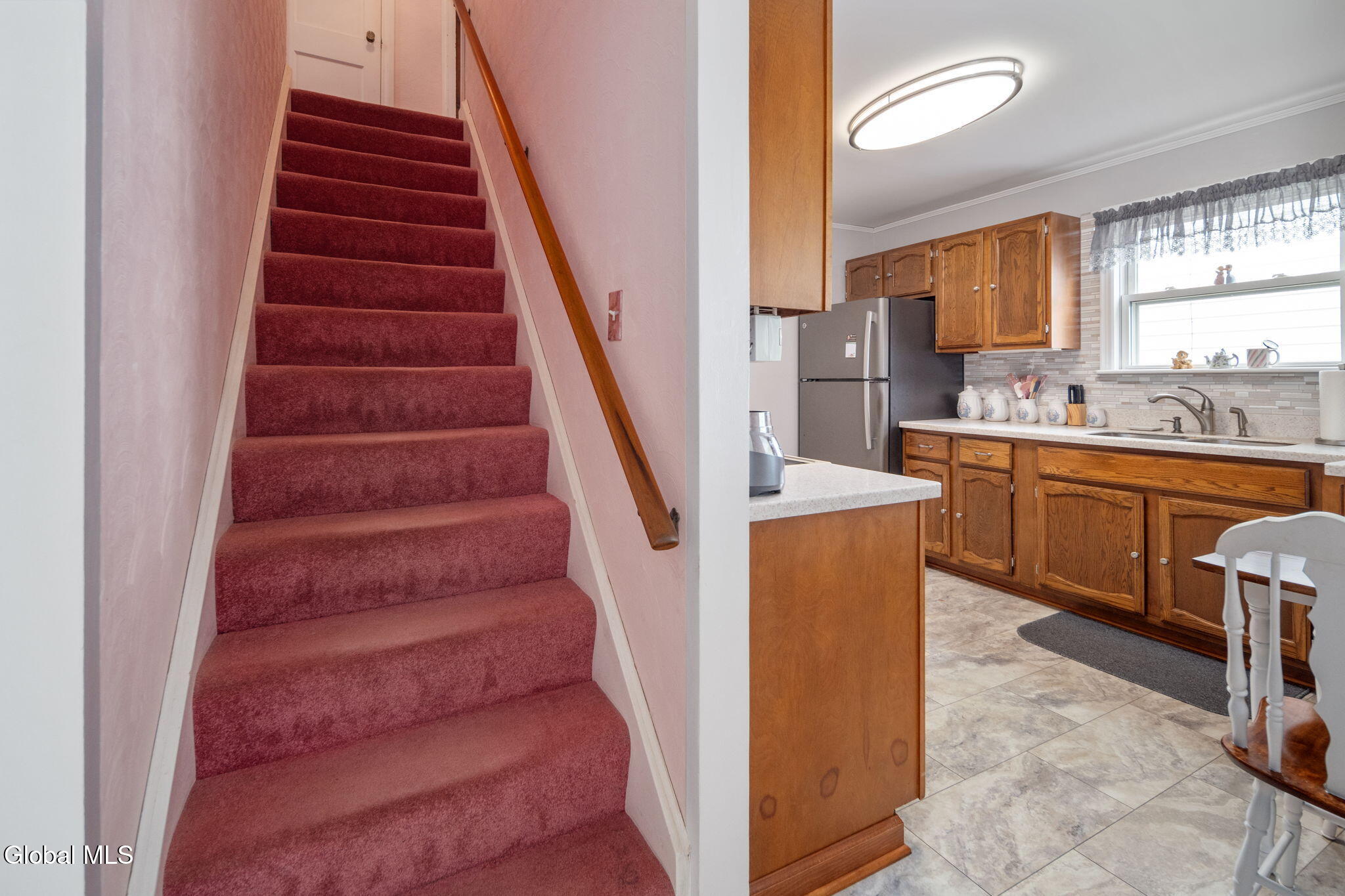 15 Oakland Avenue Amsterdam NY 12010