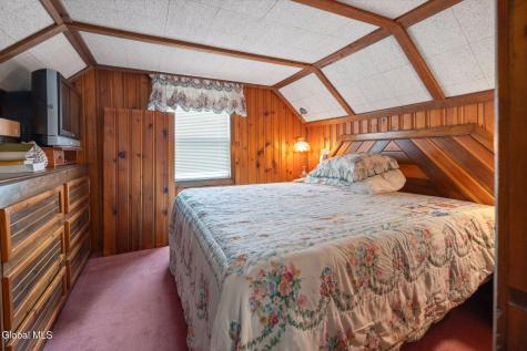 15 Oakland Avenue Amsterdam NY 12010