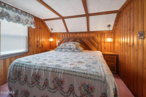15 Oakland Avenue Amsterdam NY 12010