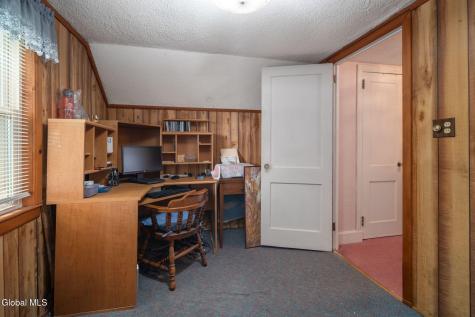15 Oakland Avenue Amsterdam NY 12010