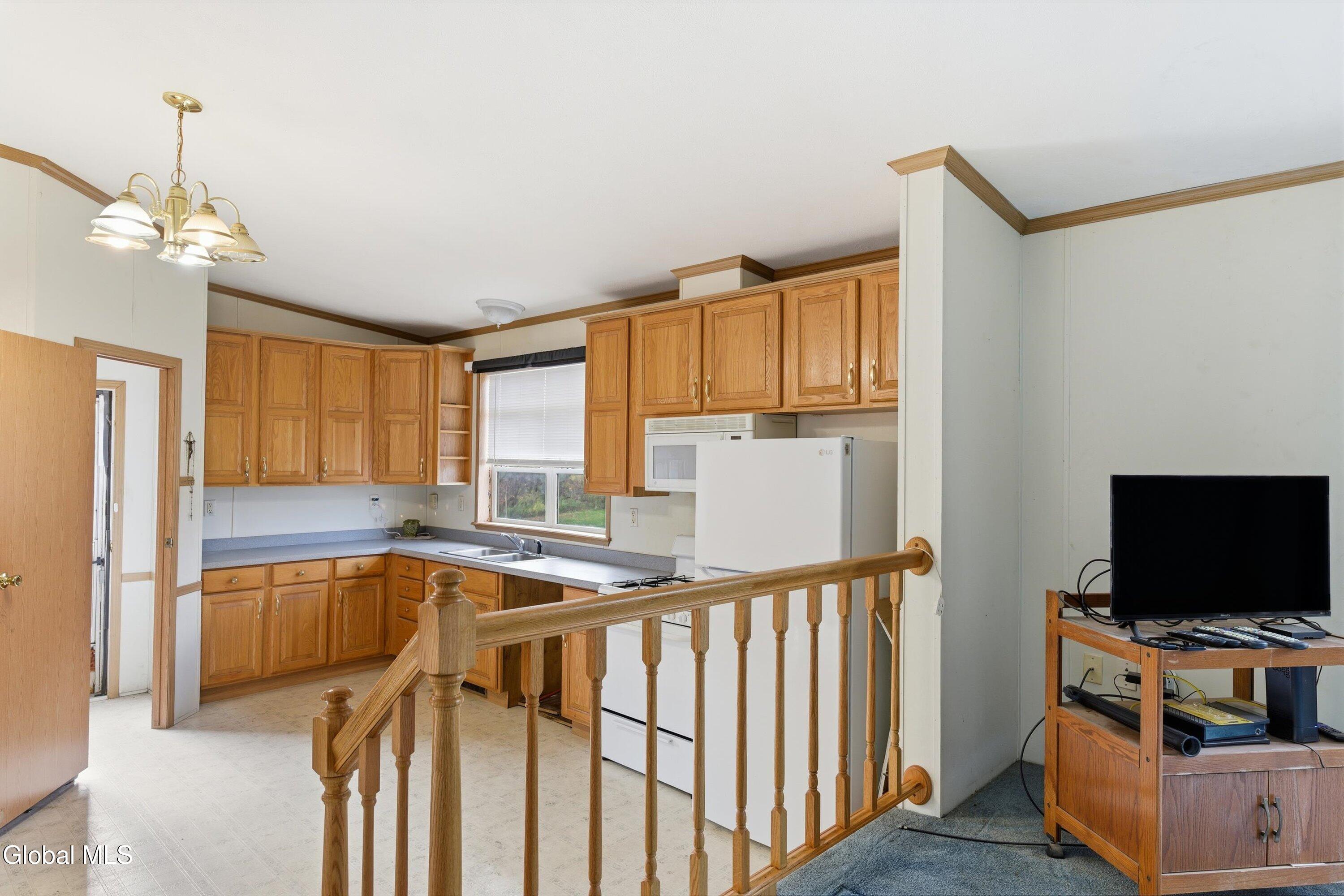 4 Country Lane Ticonderoga NY 12883