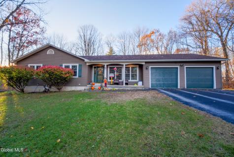 4 Hobbs Lane Fort Edward NY 12803