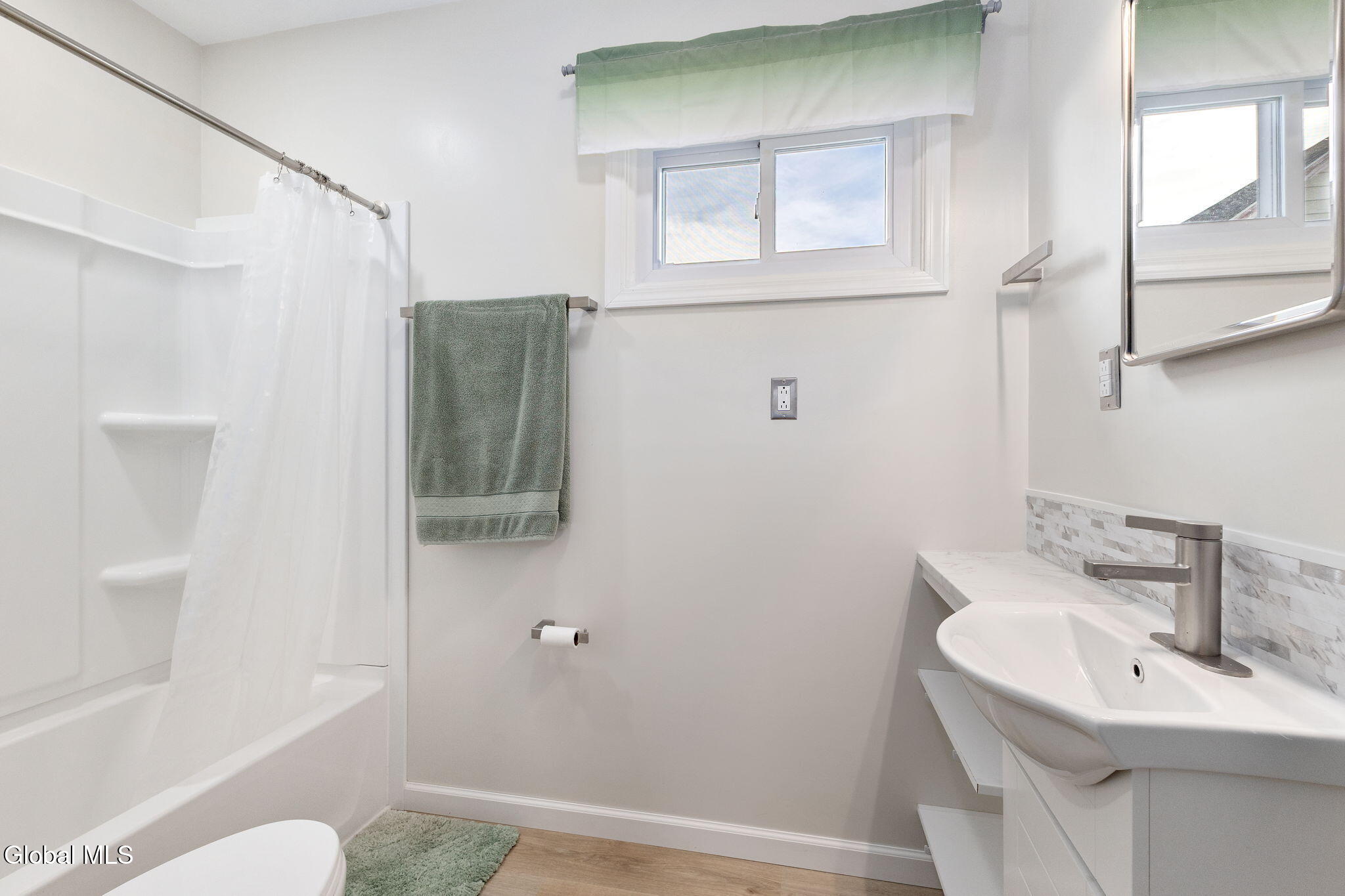 309 Parkwood Avenue Johnstown NY 12095