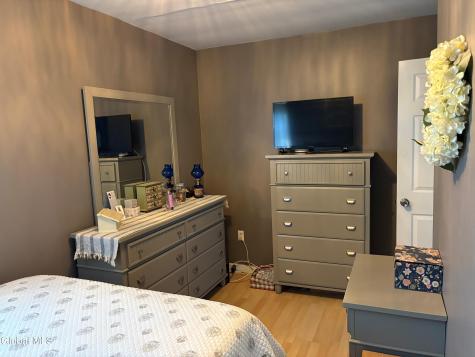 1352 Lawn Avenue Schenectady NY 12306