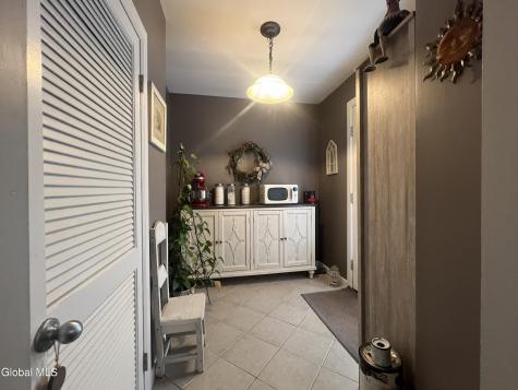 1352 Lawn Avenue Schenectady NY 12306