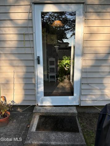 1352 Lawn Avenue Schenectady NY 12306