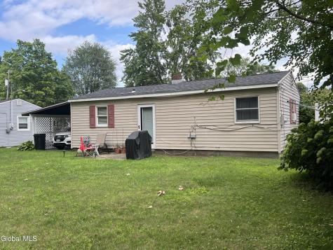1352 Lawn Avenue Schenectady NY 12306