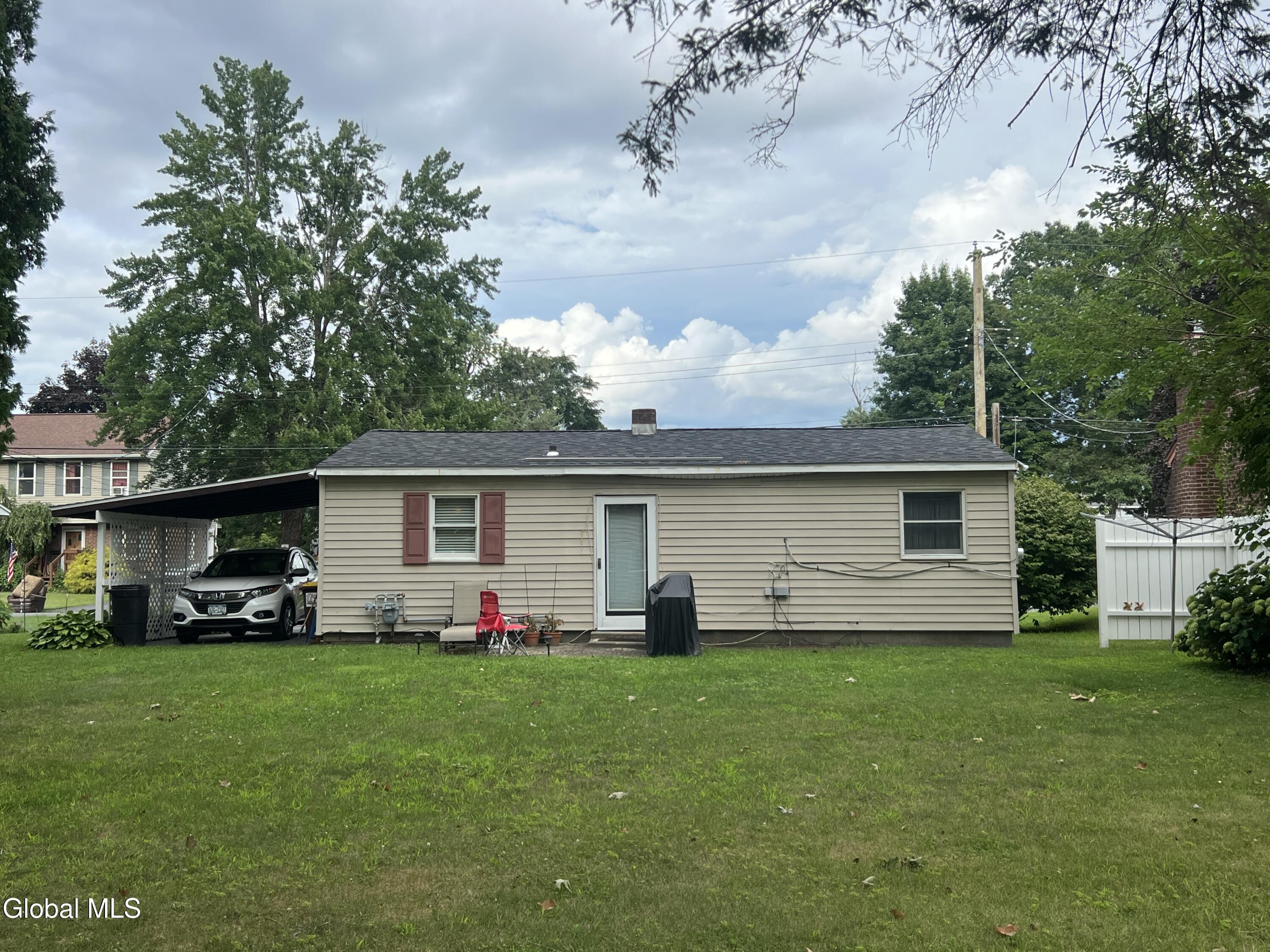 1352 Lawn Avenue Schenectady NY 12306