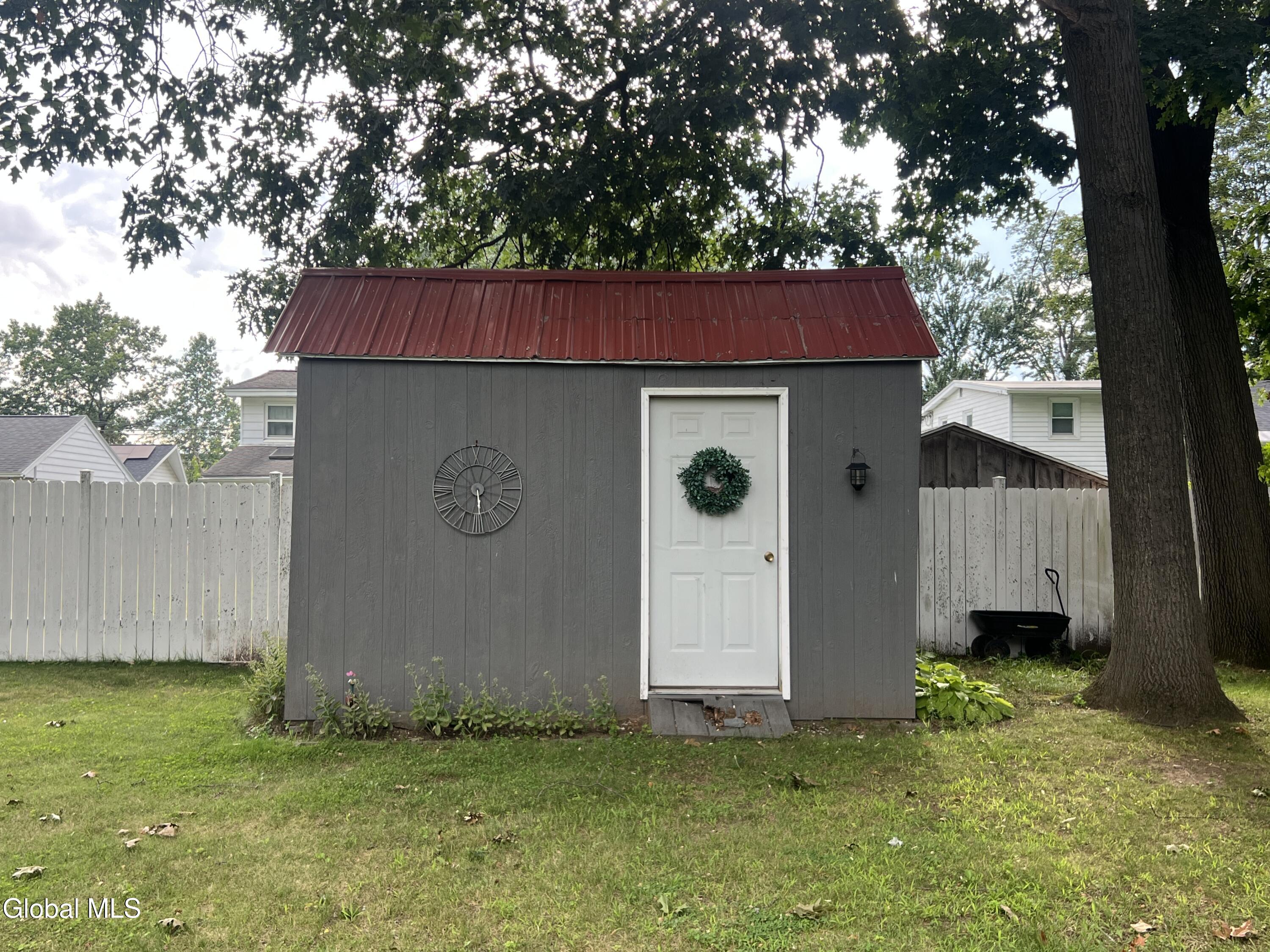 1352 Lawn Avenue Schenectady NY 12306