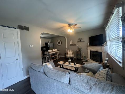 1352 Lawn Avenue Schenectady NY 12306
