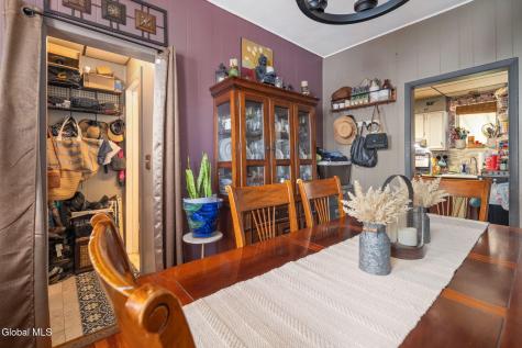 1029 Forest Road Schenectady NY 12303