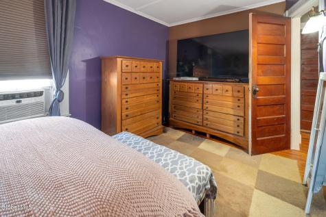 1029 Forest Road Schenectady NY 12303