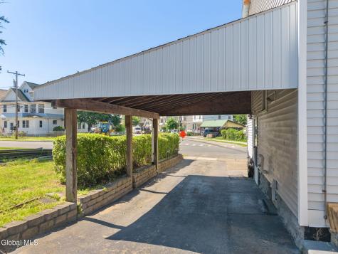 1029 Forest Road Schenectady NY 12303
