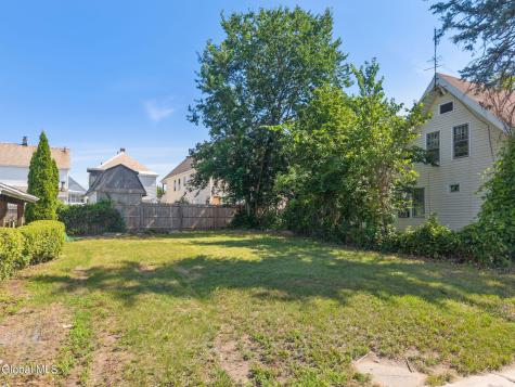 1029 Forest Road Schenectady NY 12303