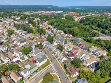 1029 Forest Road Schenectady NY 12303
