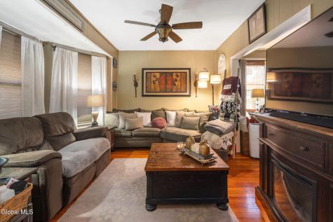 1029 Forest Road Schenectady NY 12303