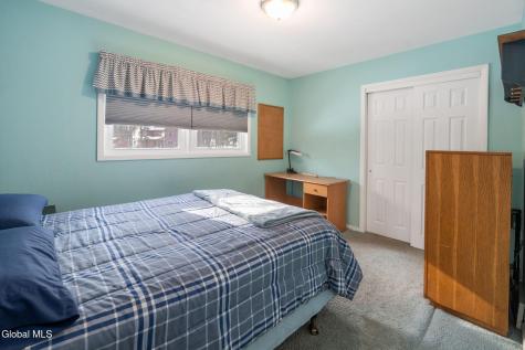 751 Carlton Road Clifton Park NY 12065