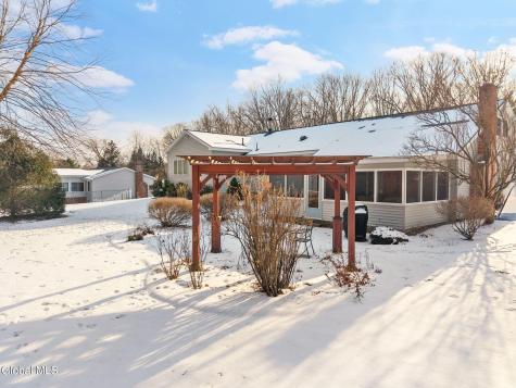 751 Carlton Road Clifton Park NY 12065