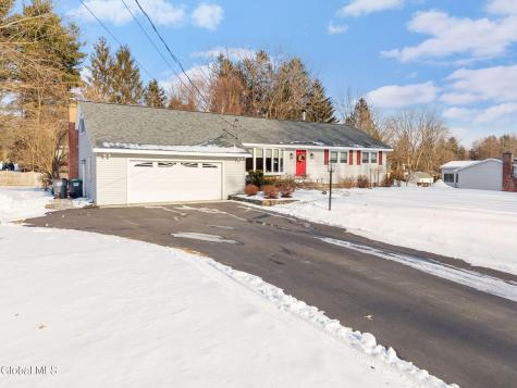 751 Carlton Road Clifton Park NY 12065