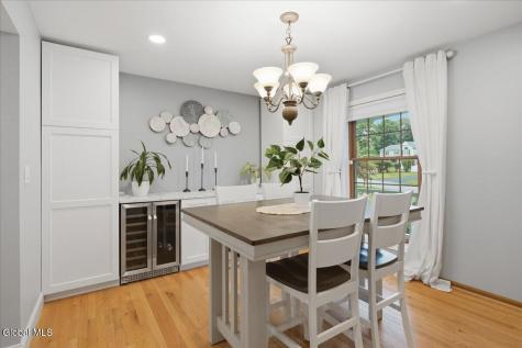 11 Tudor Street Clifton Park NY 12065