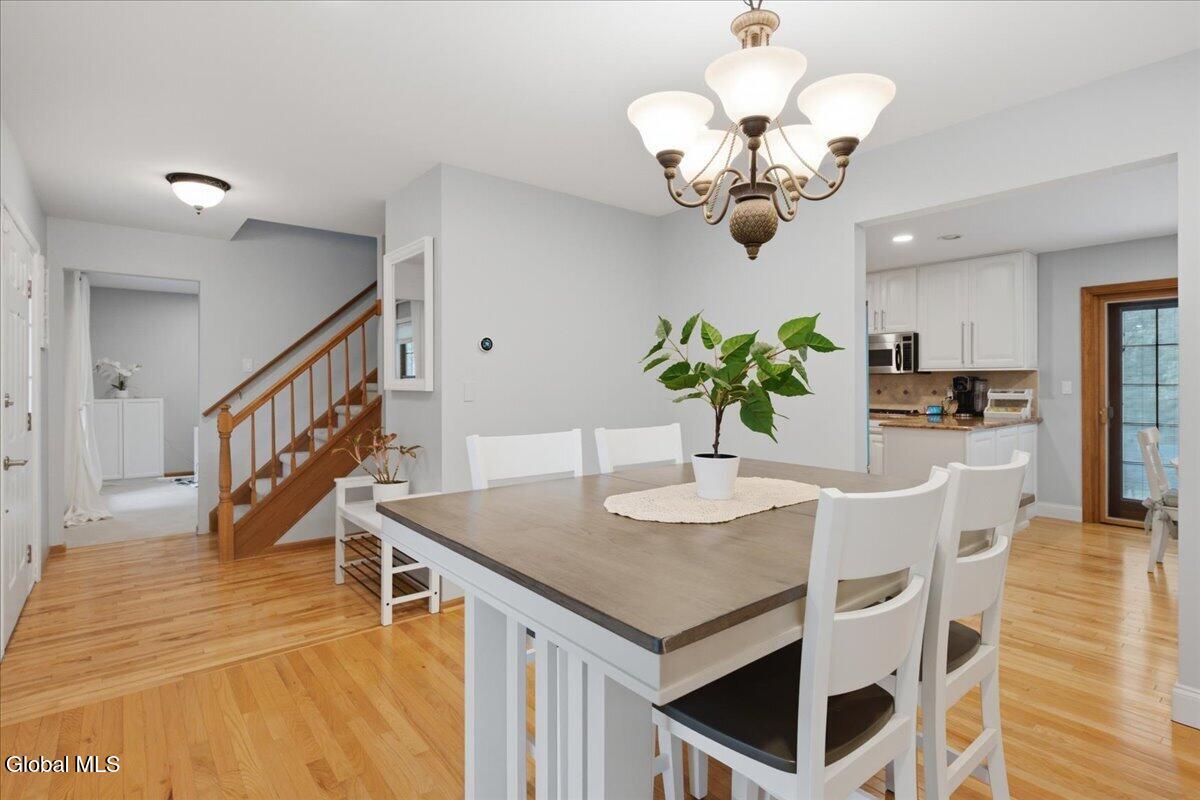 11 Tudor Street Clifton Park NY 12065