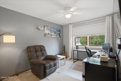 11 Tudor Street Clifton Park NY 12065