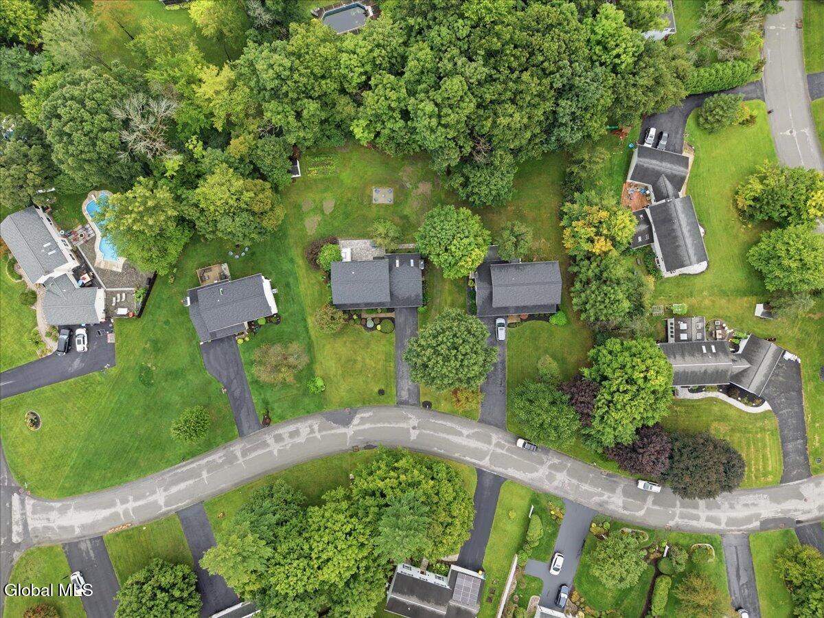 11 Tudor Street Clifton Park NY 12065