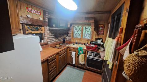 21 Longview Trail Sand Lake NY 12153