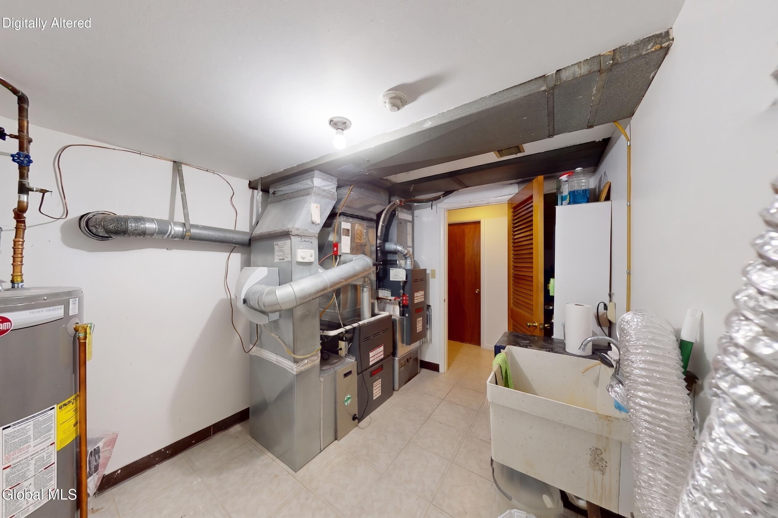 393 W Lawrence Street Albany NY 12208
