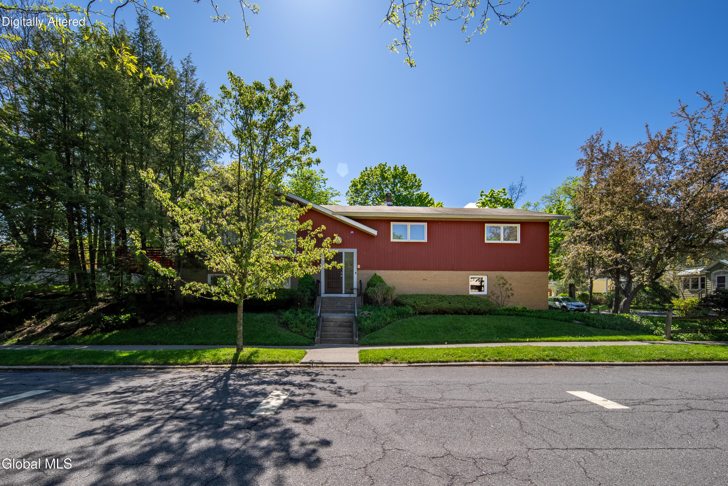 393 W Lawrence Street Albany NY 12208