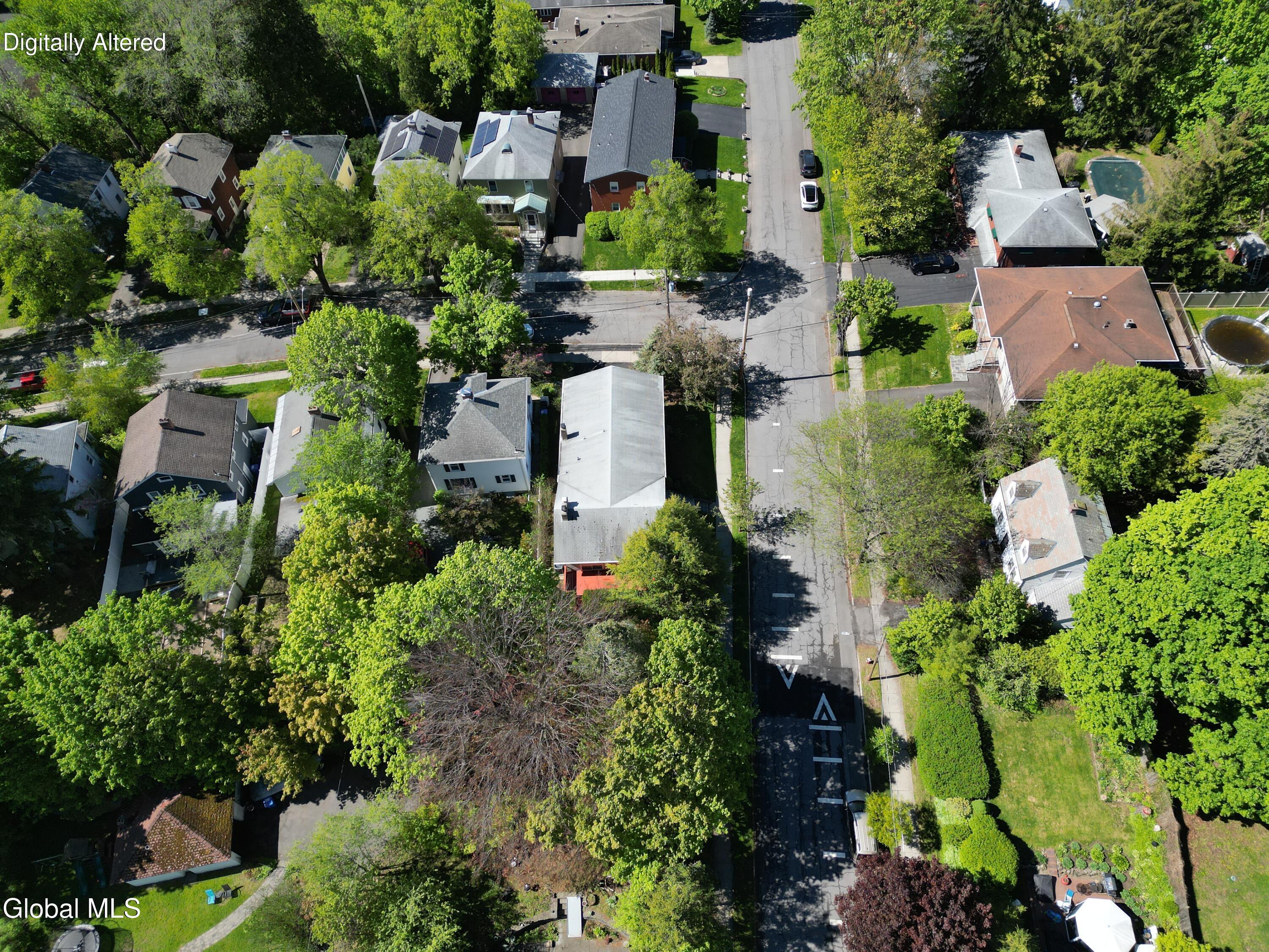 393 W Lawrence Street Albany NY 12208