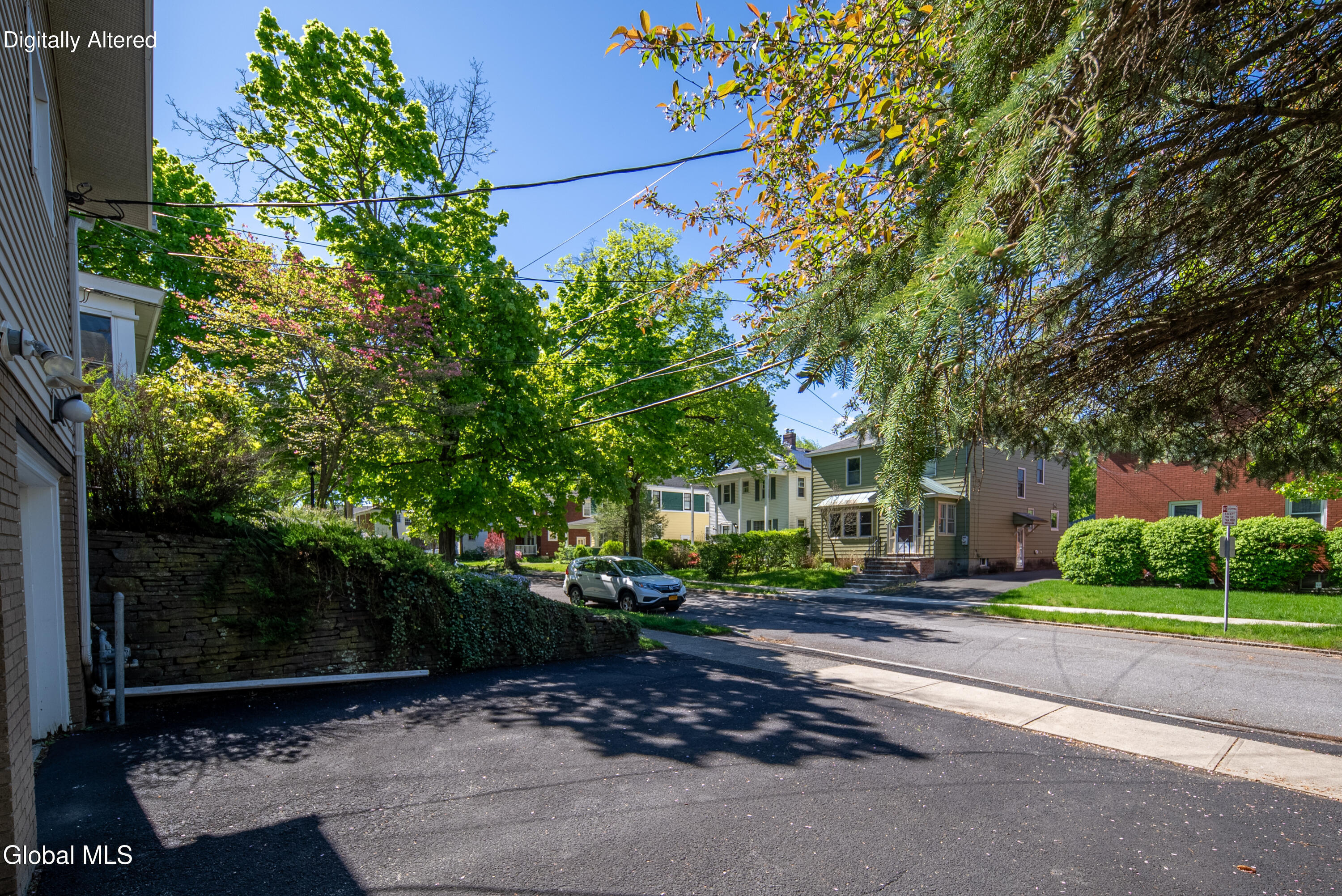 393 W Lawrence Street Albany NY 12208