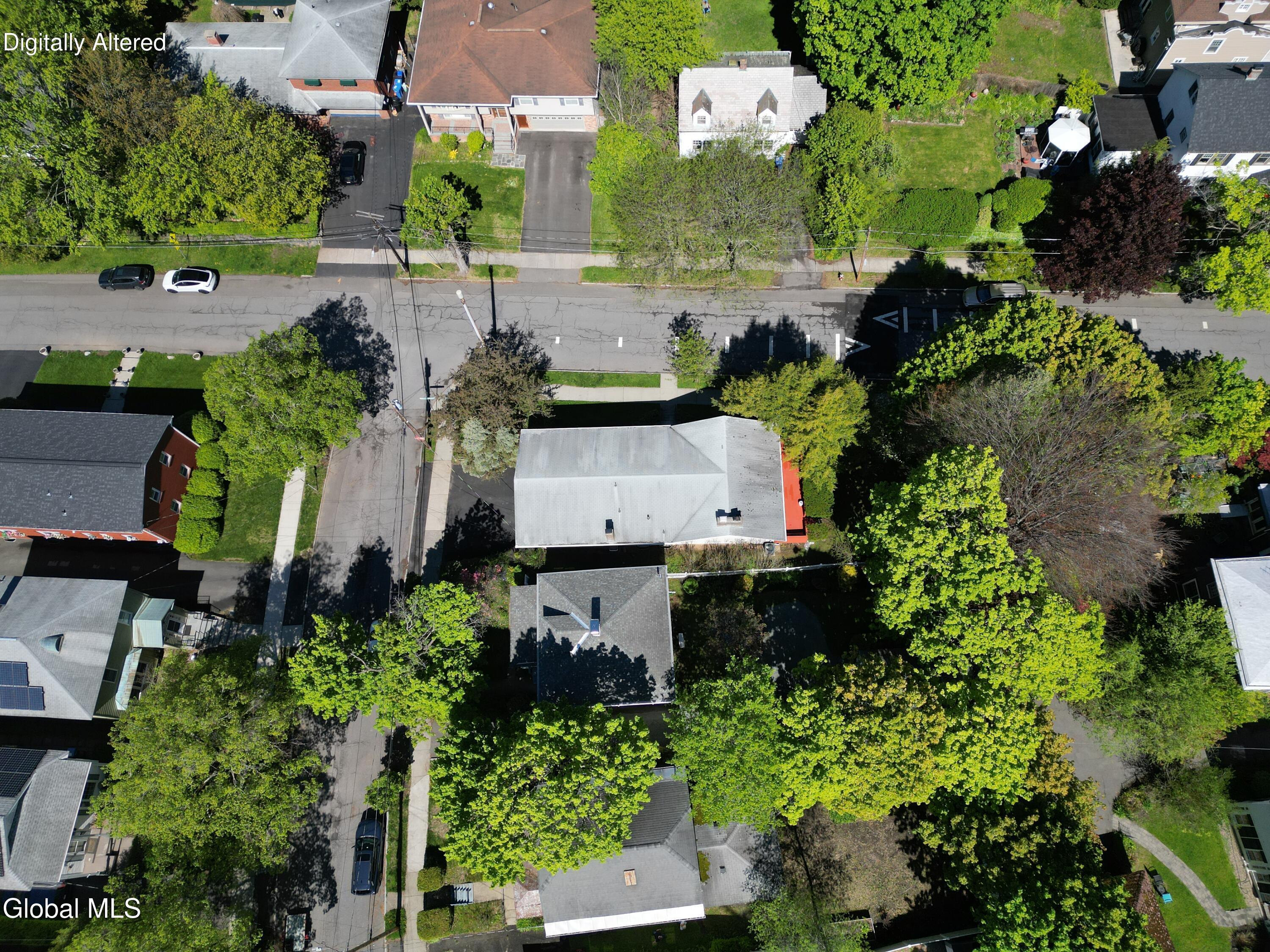 393 W Lawrence Street Albany NY 12208