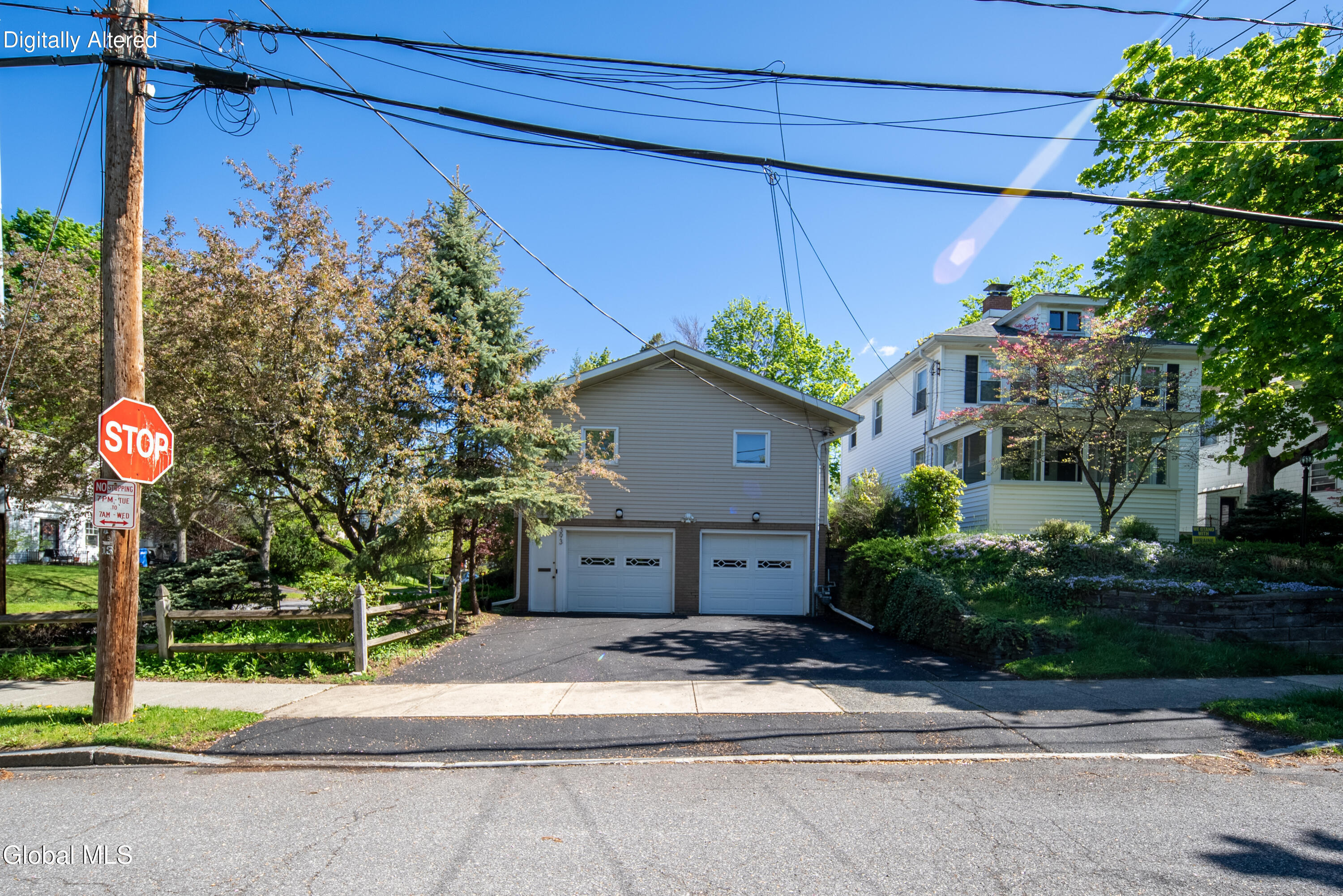 393 W Lawrence Street Albany NY 12208