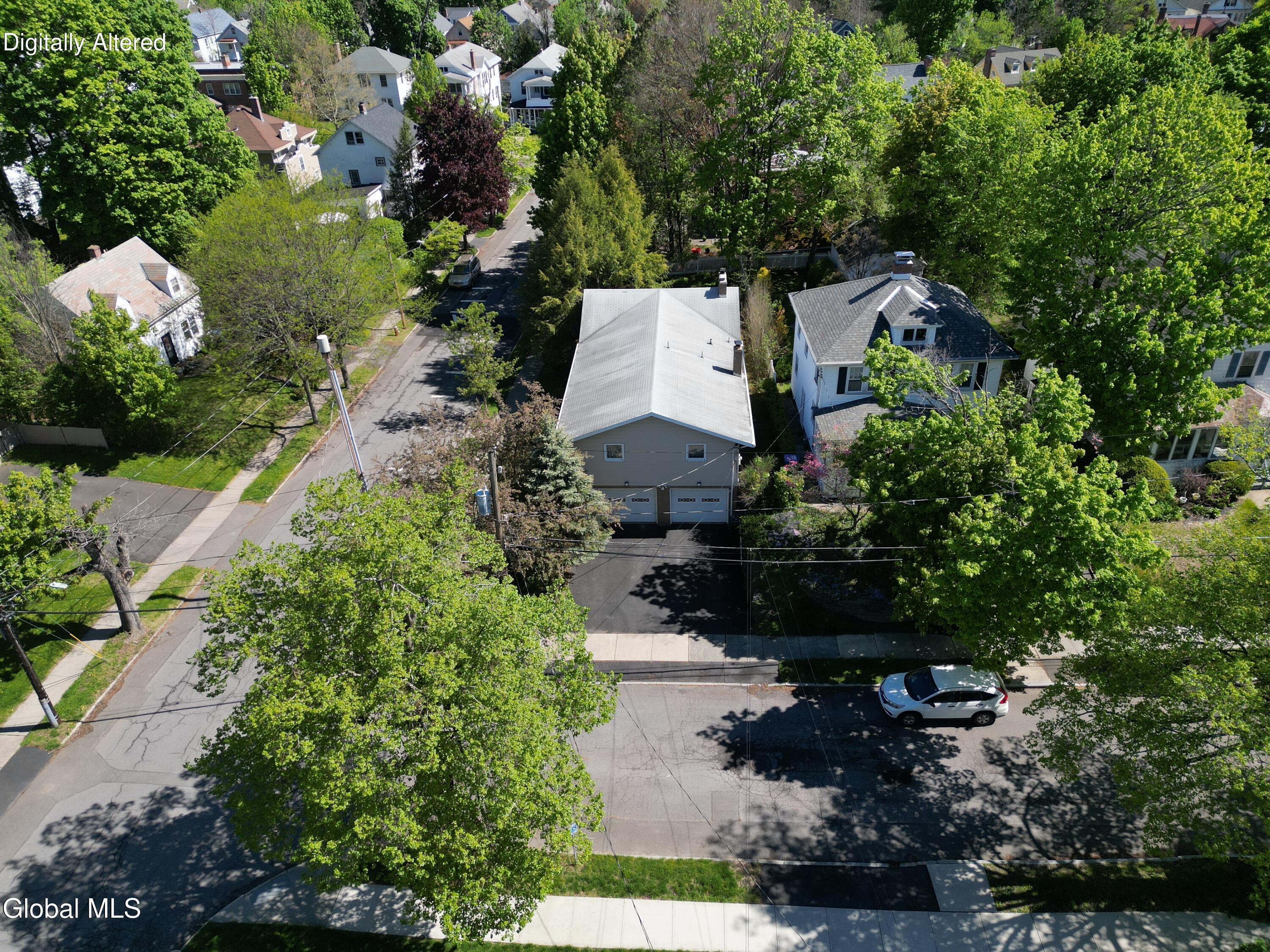 393 W Lawrence Street Albany NY 12208
