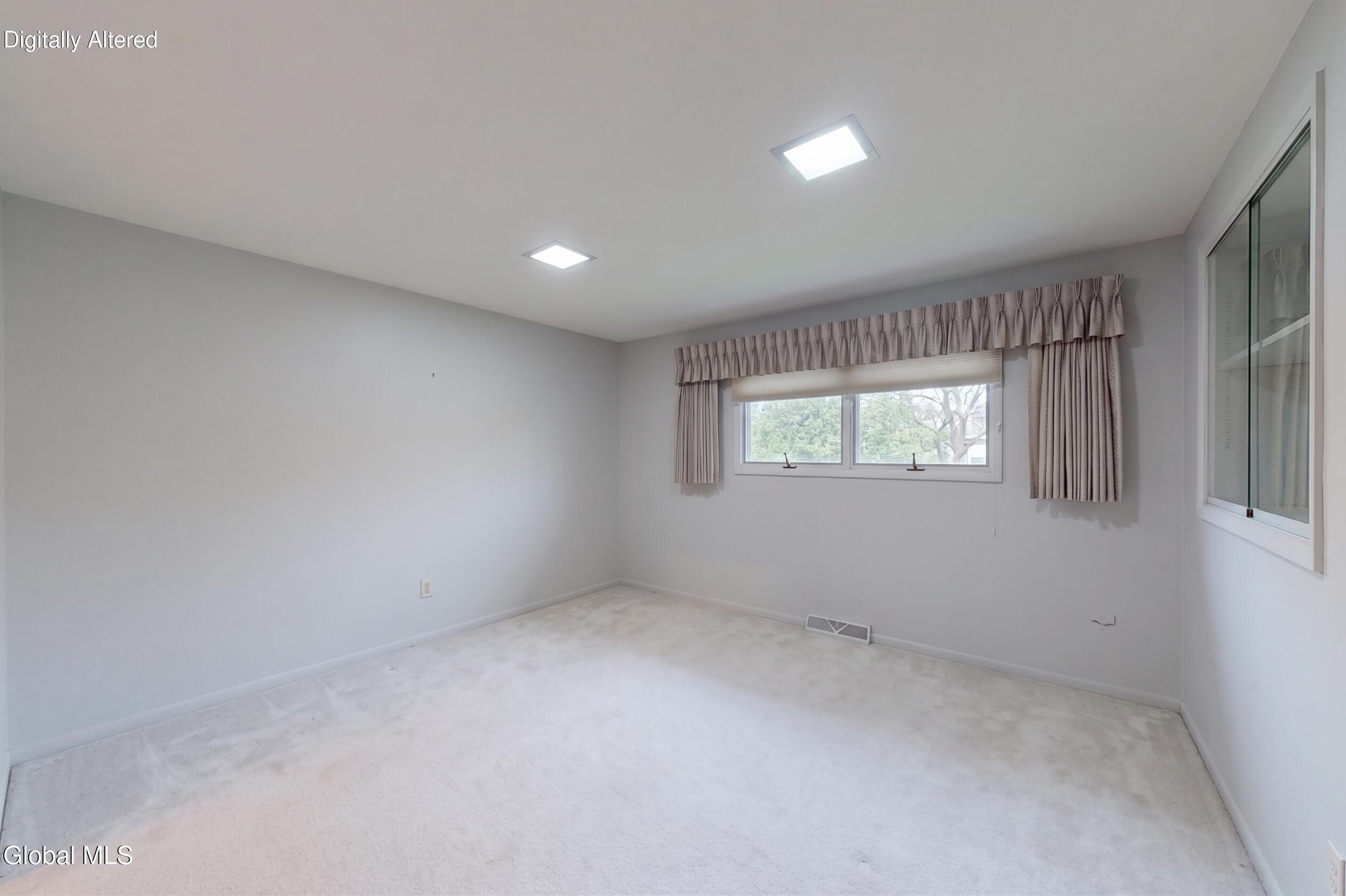 393 W Lawrence Street Albany NY 12208