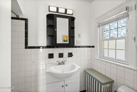 136 Rosemont Street Albany NY 12203