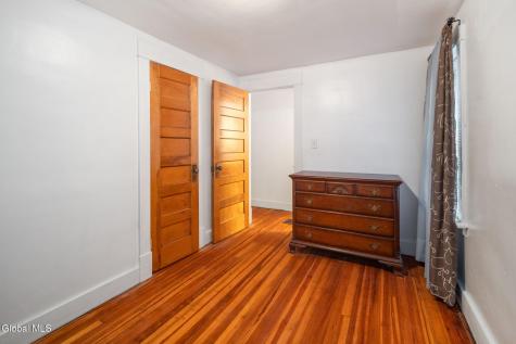 833 Harrison Avenue Schenectady NY 12306