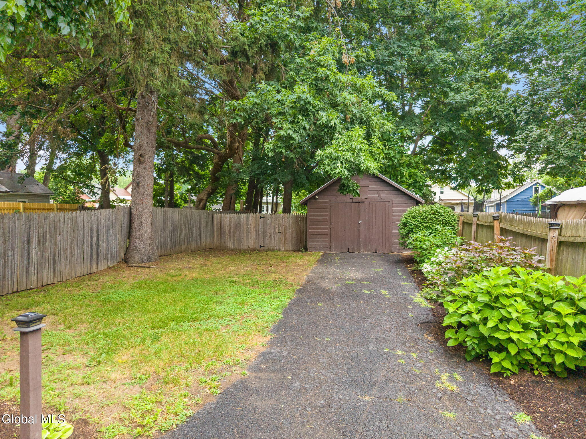 833 Harrison Avenue Schenectady NY 12306