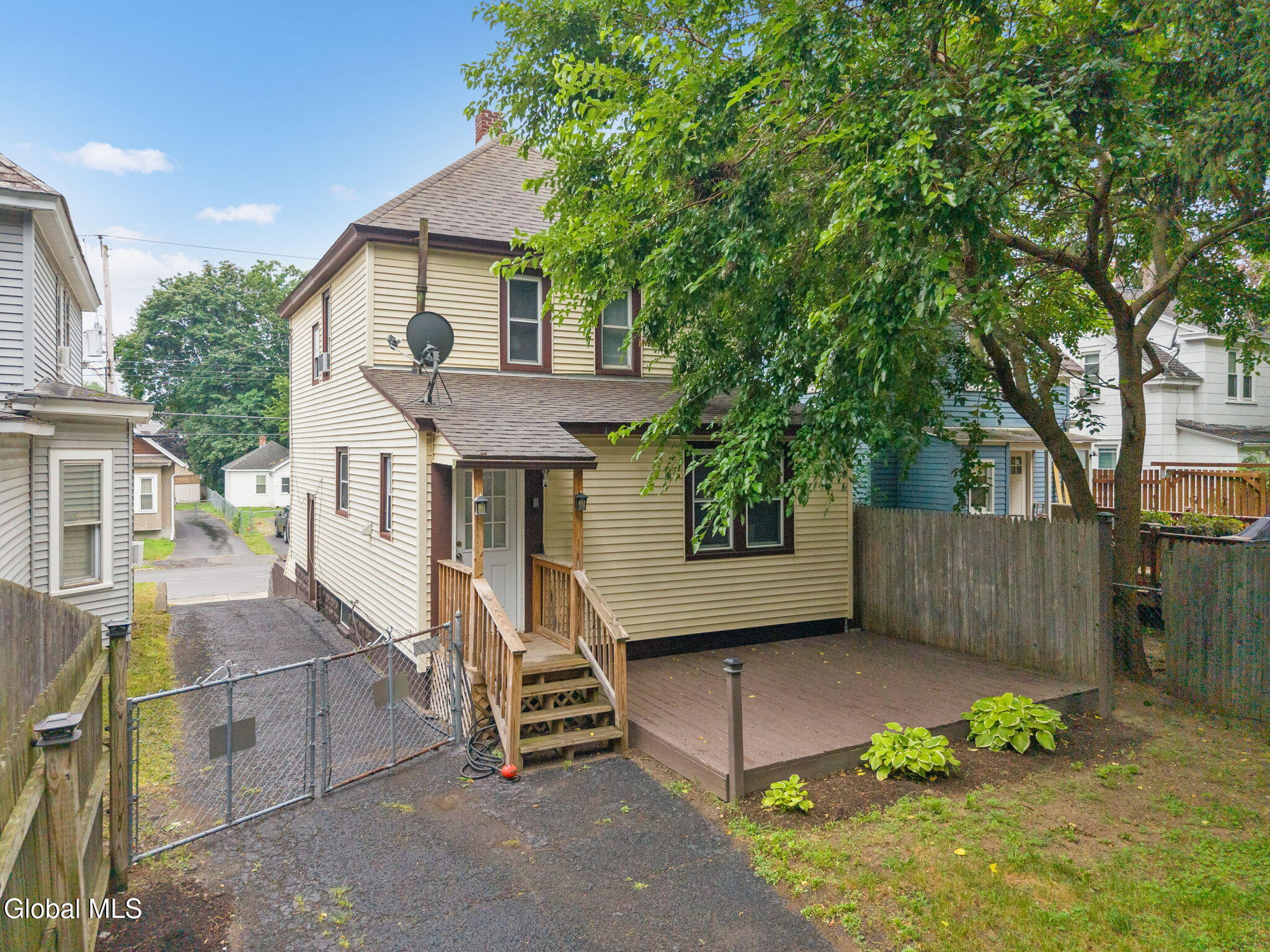 833 Harrison Avenue Schenectady NY 12306