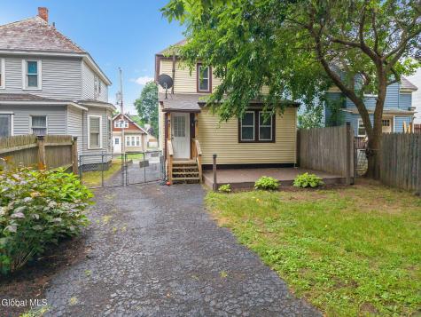 833 Harrison Avenue Schenectady NY 12306